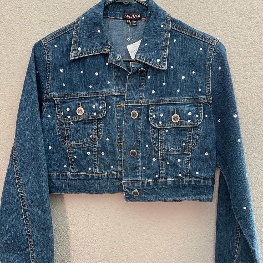 Cropped denim jacket